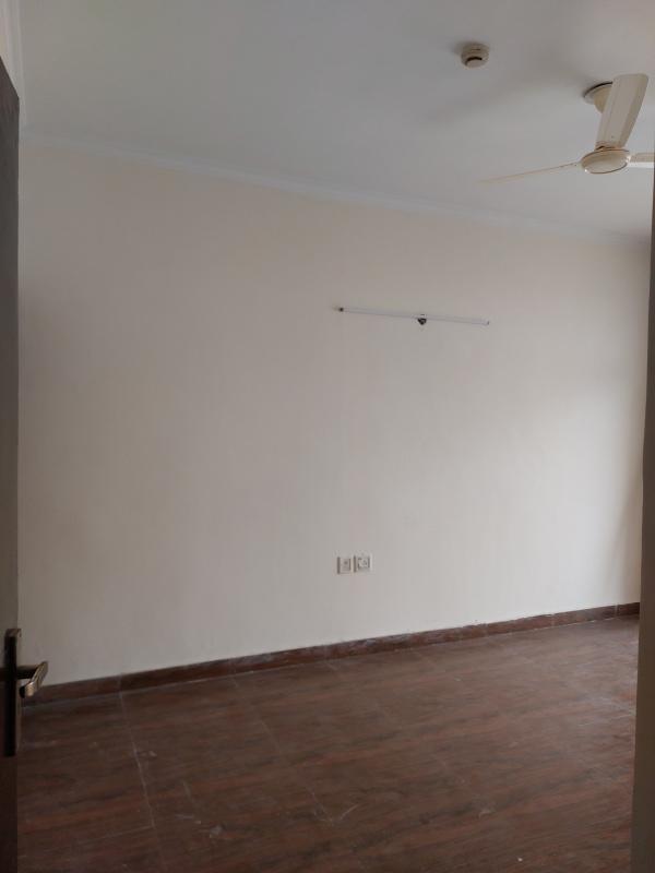 2 BHK Apartment 1050 Sq.ft. for Rent in Crossing Republik, Ghaziabad