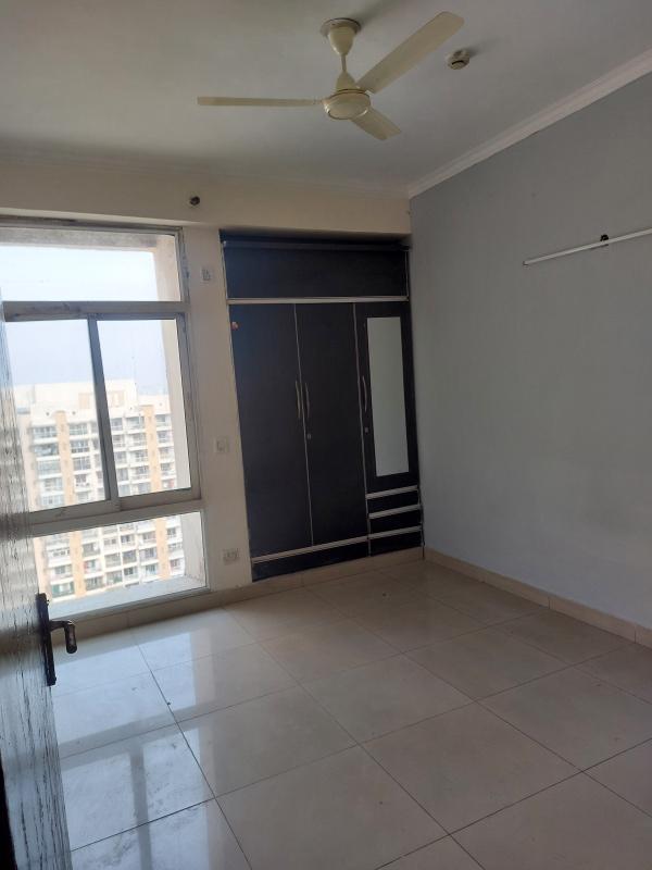 2 BHK Apartment 1050 Sq.ft. for Rent in Crossing Republik, Ghaziabad