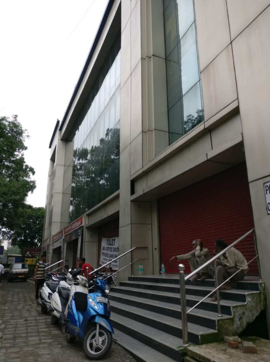  Office Space 1900 Sq.ft. for Rent in Hathibarkala, Dehradun