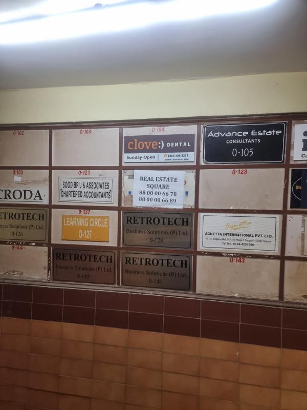  800 Sq.ft. Commercial Shop for Sale in MG Road, Gurgaon