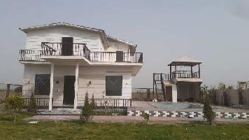 2 BHK Farm House for Sale in Sector 150 Noida