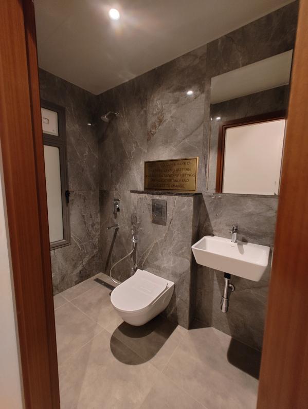 4.5 BHK 2910 Sq.ft. Apartment for Sale in Siddhartha Vihar, Ghaziabad