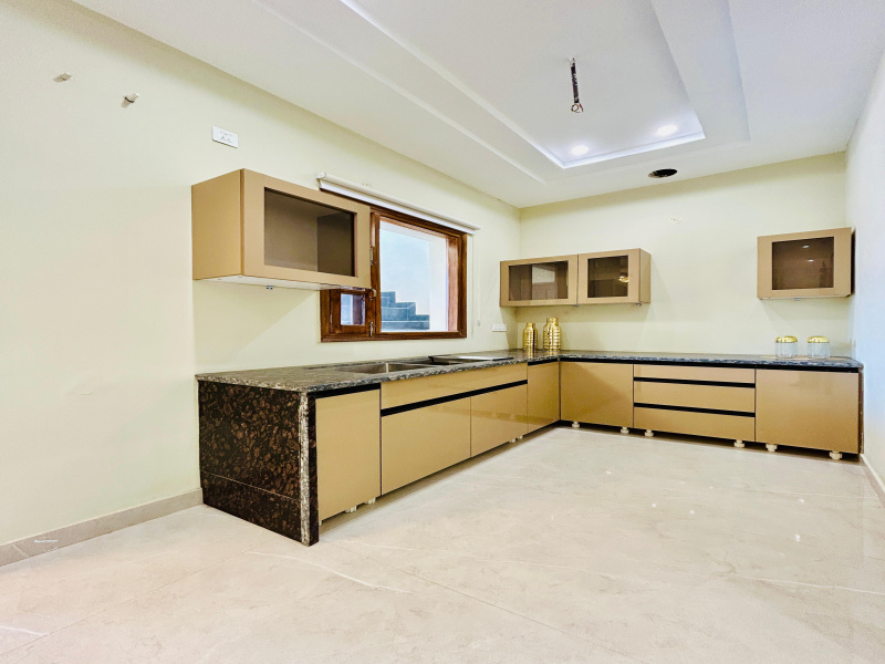3 BHK 2150 Sq.ft. Villa for Sale in Bhanauta, Greater Noida