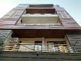 2 BHK Builder Floor for Sale in Dwarka Mor, Delhi