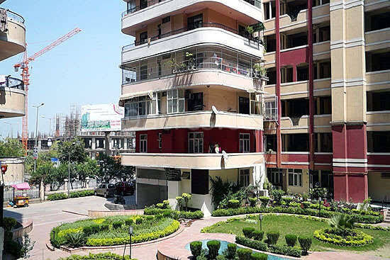 2 BHK Apartment 1075 Sq.ft. for Sale in Ahinsa Khand, Indirapuram, Ghaziabad