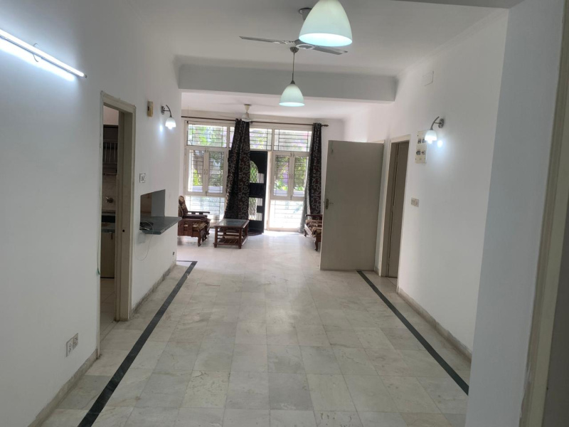 2 BHK Builder Floor 300 Sq. Yards for Rent in Sushant Lok Phase II, Gurgaon