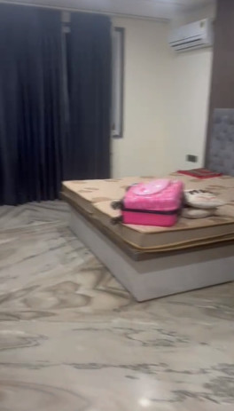 3 BHK Builder Floor 215 Sq. Yards for Rent in Sushant Lok Phase I, Gurgaon