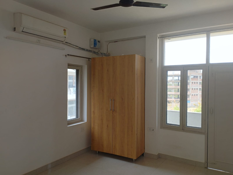 3 BHK Builder Floor 208 Sq. Yards for Rent in Sector 42 Gurgaon