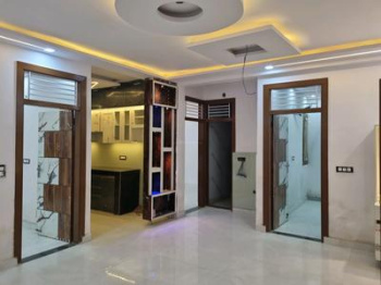 3 BHK House for Rent in Laxmi Nagar, Delhi