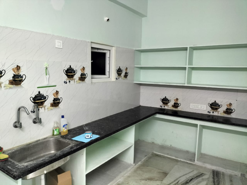 2 BHK 811 Sq.ft. House for Rent in Madhuranagar, Vijayawada