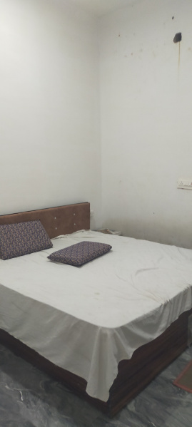  Hotels 3000 Sq.ft. for Rent in Ganga Nagar, Meerut