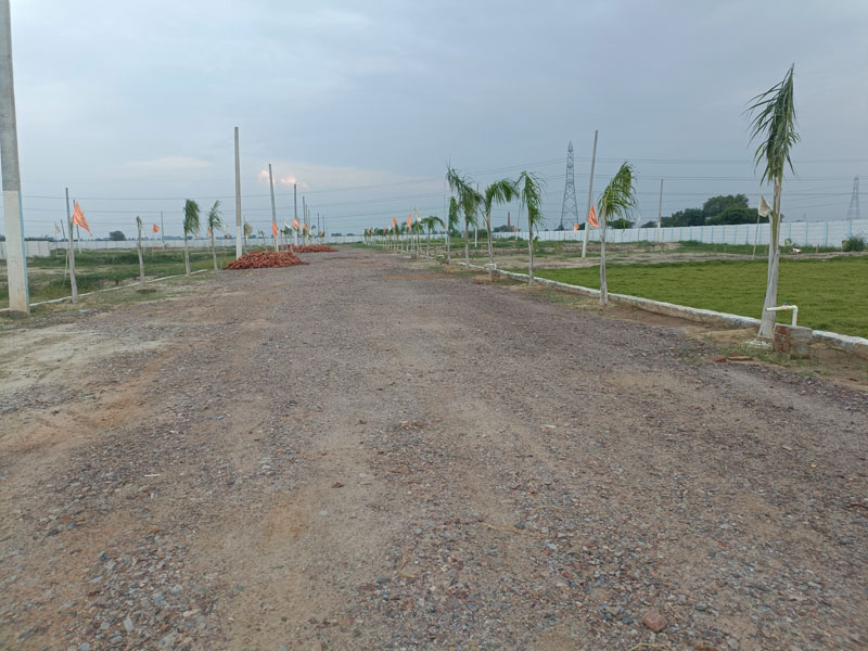  100 Sq. Yards Residential Plot for Sale in Yamuna Expressway, Greater Noida