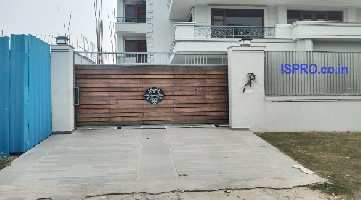 9 BHK House for Sale in Sector 45 Gurgaon