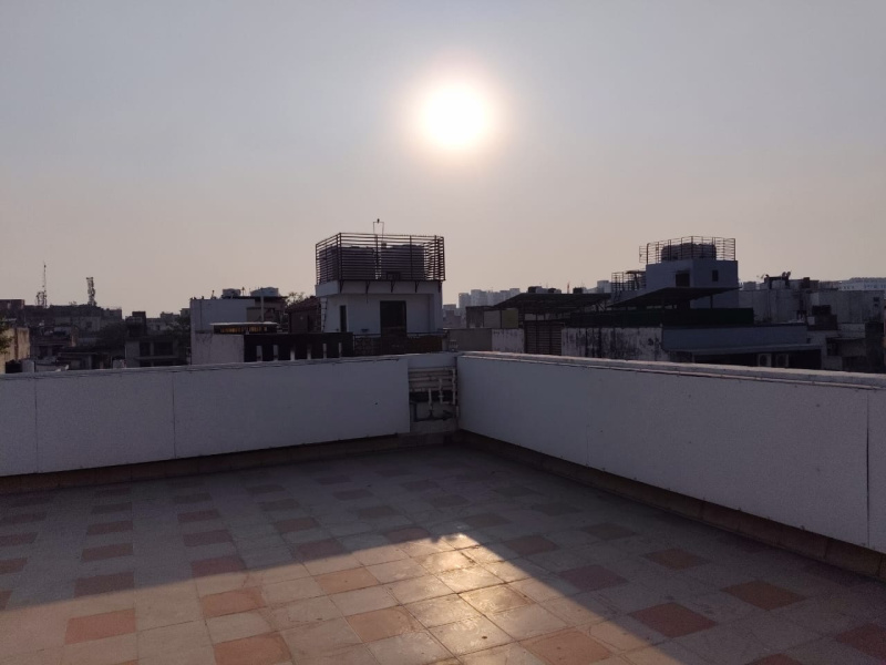 3 BHK Apartment 250 Sq. Yards for Sale in South Extension II, Delhi