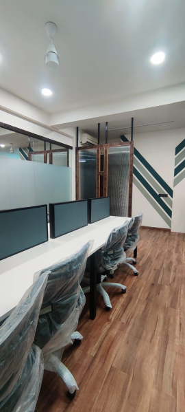  Office Space 741 Sq.ft. for Rent in Makarba, Ahmedabad