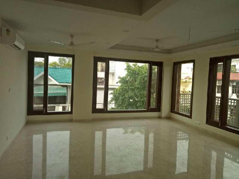 3 BHK Builder Floor 311 Sq. Yards for Sale in Uppal Southend, Gurgaon