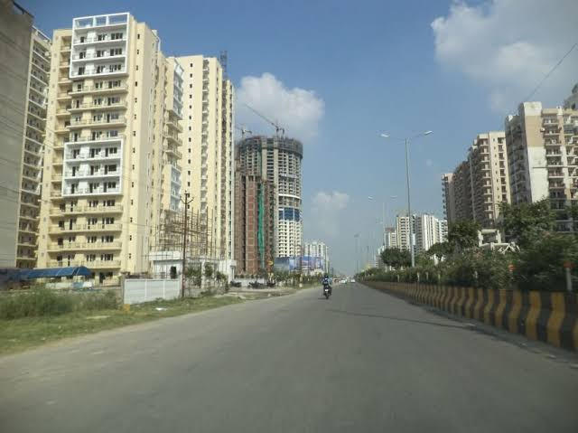 3 BHK Apartment 1900 Sq.ft. for Sale in Sector 150 Noida