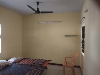 3 BHK Flat for Rent in Ponnaiah Raja Puram, Coimbatore