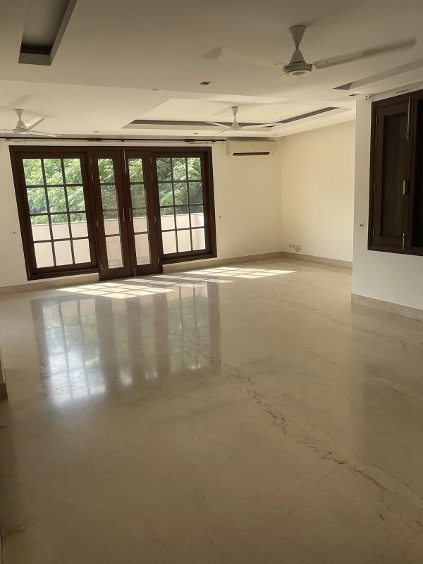 3 BHK Builder Floor 3000 Sq.ft. for Sale in Shanti Niketan, Delhi