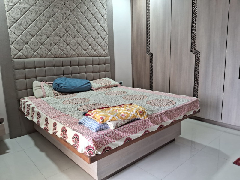 4 BHK Apartment 2400 Sq.ft. for Sale in Panvel, Navi Mumbai