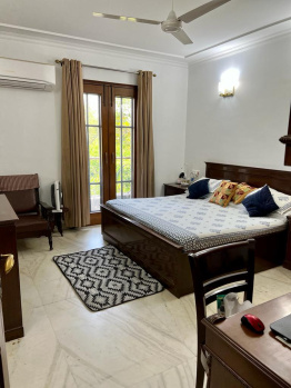 3 BHK Builder Floor for Sale in Block A Defence Colony, Delhi