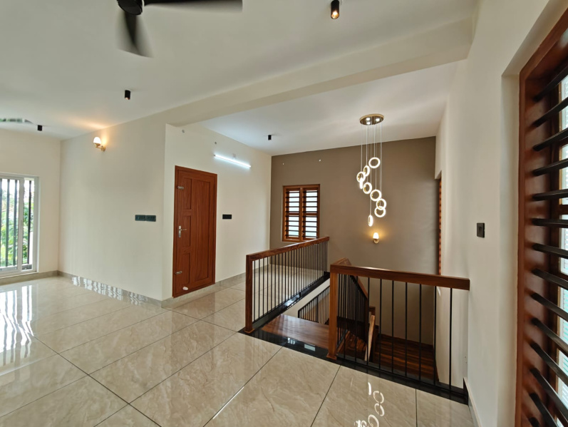 4 BHK 2000 Sq.ft. Villa for Sale in Vadackal, Alappuzha