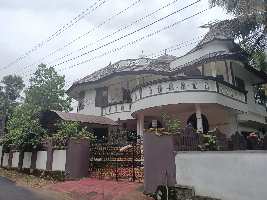 4 BHK House for Sale in Mulanthuruthy, Ernakulam