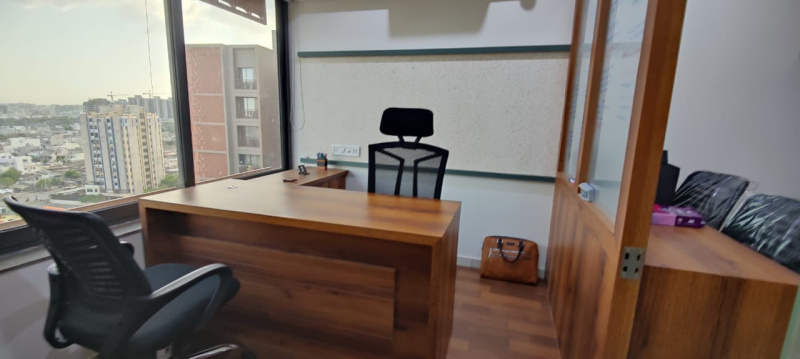  Office Space 350 Sq.ft. for Rent in 150 Feet Ring Road, Rajkot