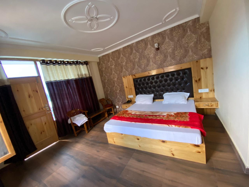  Hotels 15 Biswa for Rent in Aleo, Manali