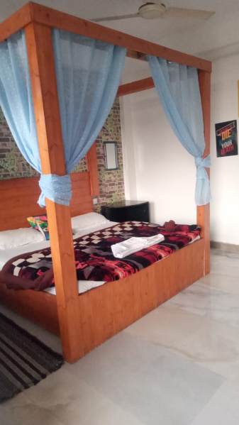 8 Biswa Hotels for Sale in Kasauli, Solan