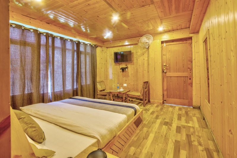  1 Bigha Hotels for Rent in Hadimba Temple Road, Manali
