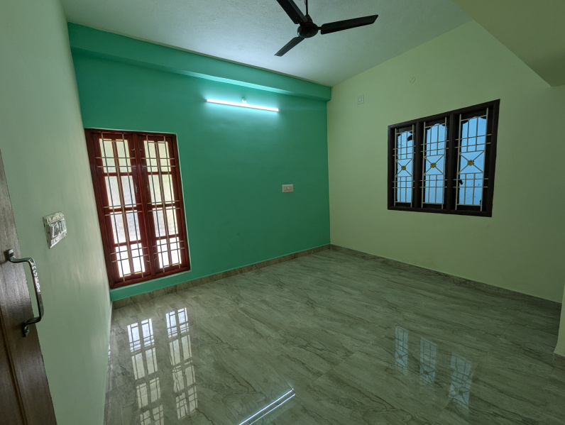 2 BHK House 800 Sq.ft. for Sale in Veppampet, Chennai