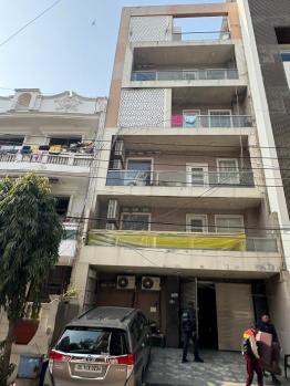 9 BHK Builder Floor for Sale in Bahubali Enclave, Anand Vihar, Delhi