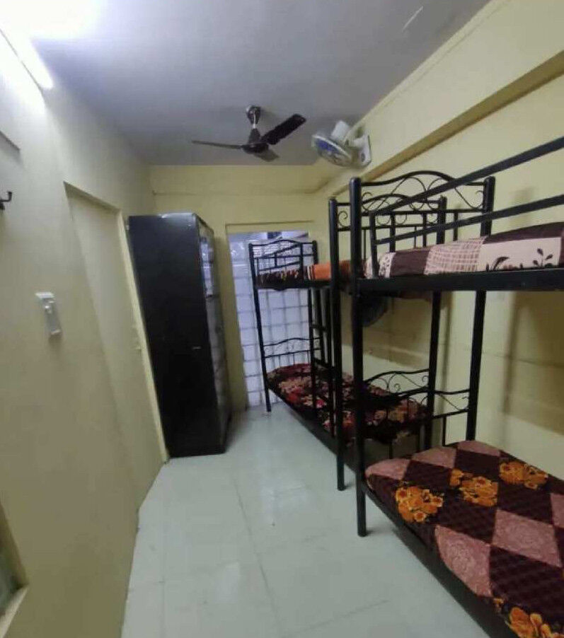 1 BHK House 400 Sq.ft. for PG in Mhada Colony, Andheri West, Mumbai