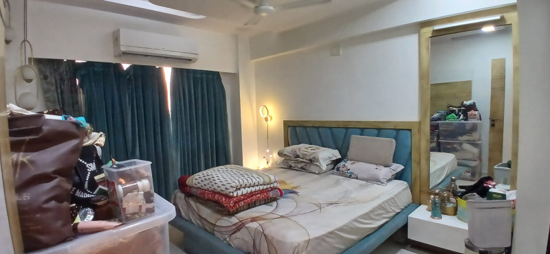 3 BHK 2200 Sq.ft. Apartment for Rent in Navrangpura, Ahmedabad