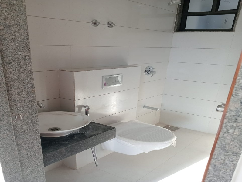 3 BHK 1760 Sq.ft. Apartment for Rent in Sindhubhavan Road, Ahmedabad