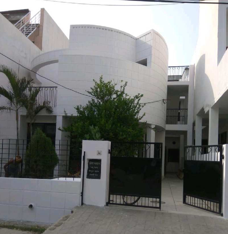 4 BHK House 2800 Sq.ft. for Rent in Vinamra Khand 2,