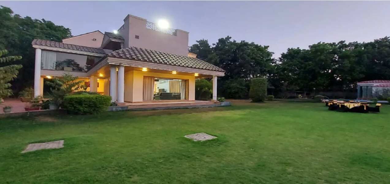  Agricultural Land 11000 Sq.ft. for Sale in Berasia Road, Bhopal