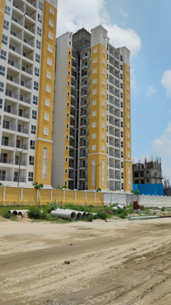 2 BHK 1200 Sq.ft. Apartment for Sale in Yamuna Expressway, Greater Noida