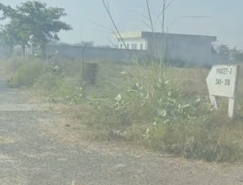  Industrial Land 1800 Sq. Meter for Sale in Yamuna Expressway, Greater Noida