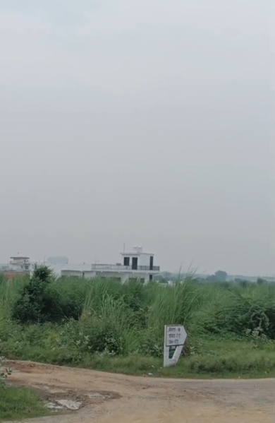  840 Sq. Meter Commercial Land for Sale in Achheja, Gautam Buddha Nagar