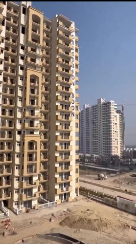 3 BHK 1500 Sq.ft. Apartment for Sale in Yamuna Expressway, Greater Noida