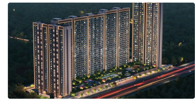 4.5 BHK 3025 Sq.ft. Apartment for Sale in Yamuna Expressway, Greater Noida