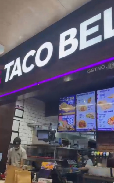  300 Sq.ft. Commercial Shop for Sale in Sector 32 Noida