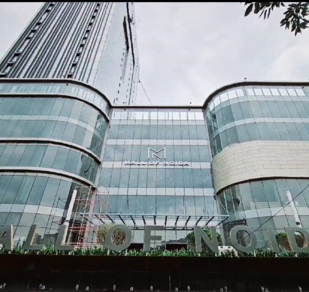  400 Sq.ft. Commercial Shop for Sale in Sector 98 Noida