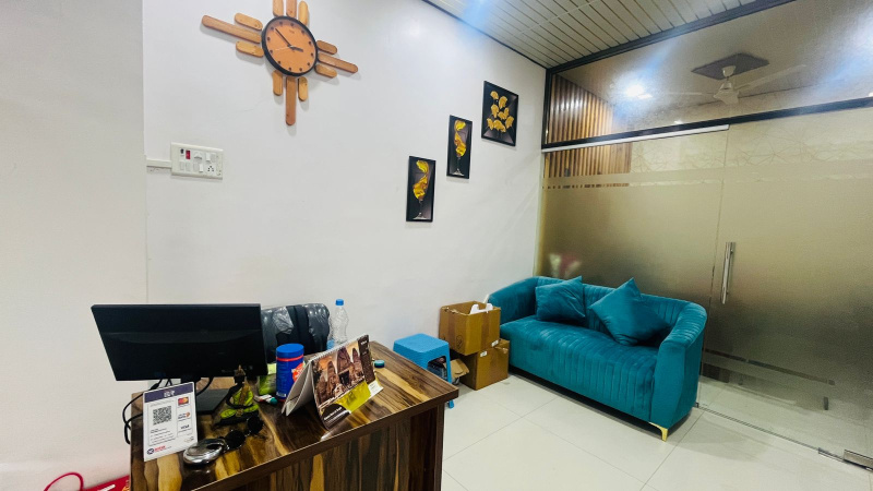  567 Sq.ft. Commercial Shop for Sale in Palghar West