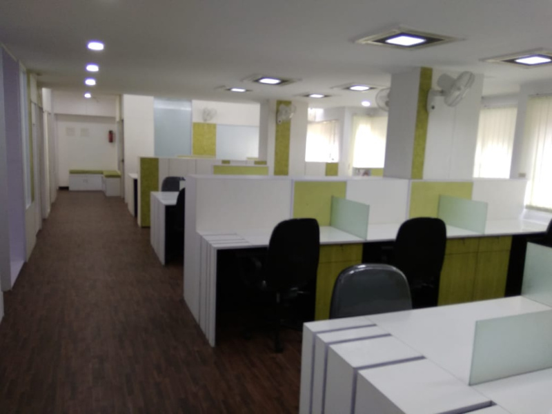  Showroom 2000 Sq.ft. for Sale in Shakespeare Sarani, Kolkata