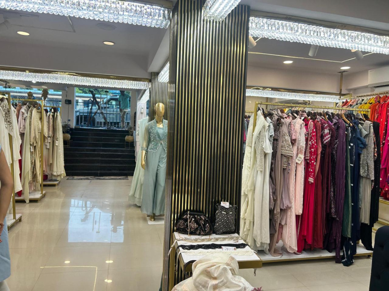  Showroom 2000 Sq.ft. for Sale in Phoolbagan, Kolkata