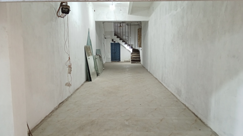  846 Sq.ft. Commercial Shop for Sale in Esplanade, Kolkata