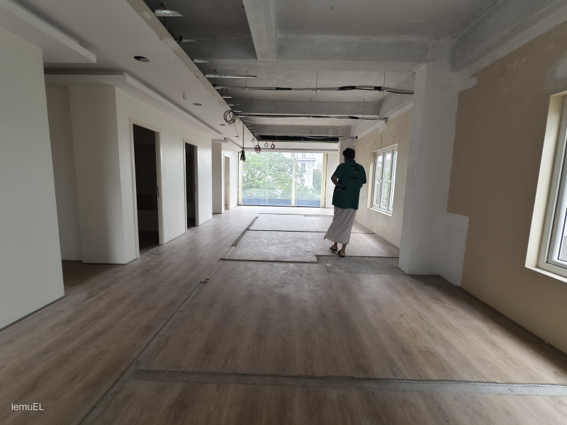  7000 Sq.ft. Commercial Shop for Rent in Panampilly Nagar, Ernakulam